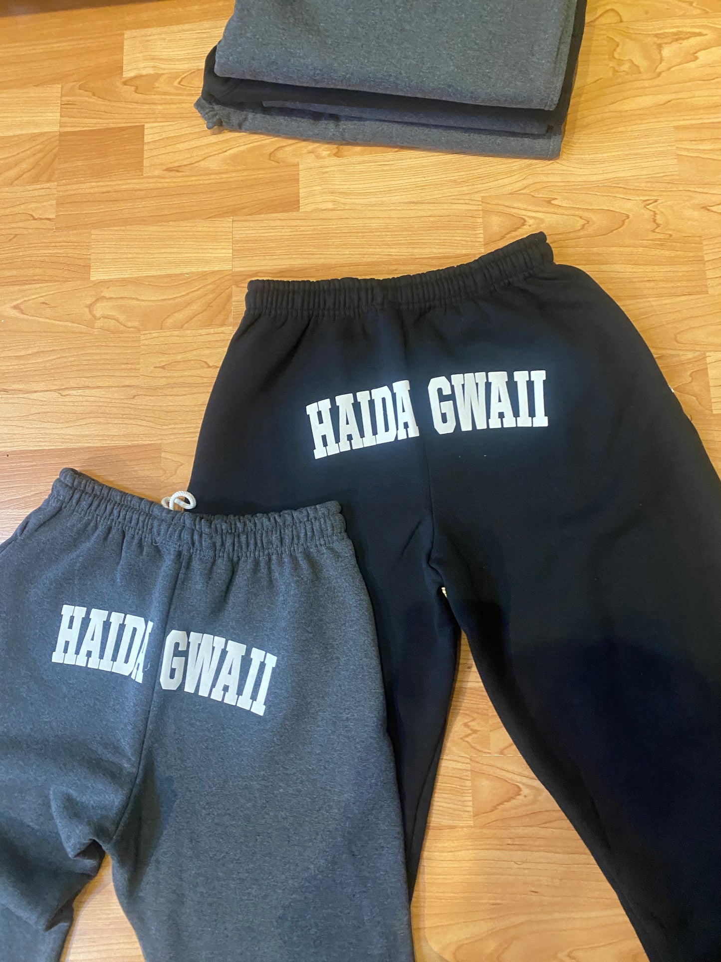 Haida Gwaii Dark Grey Joggers