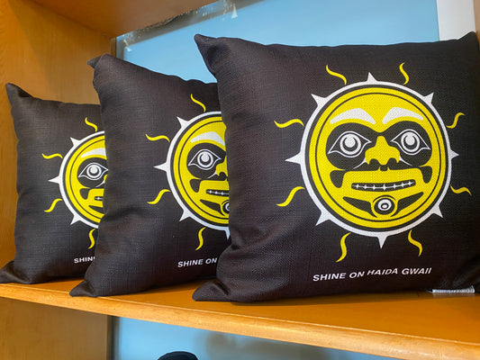 Value In The Sun Pillow Black